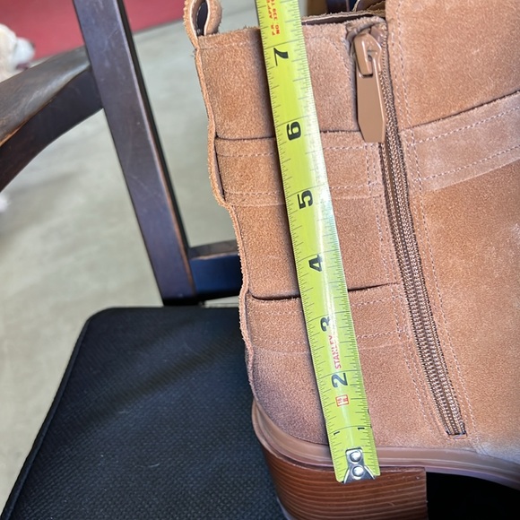 Naturalizer tan boot - Picture 9 of 9